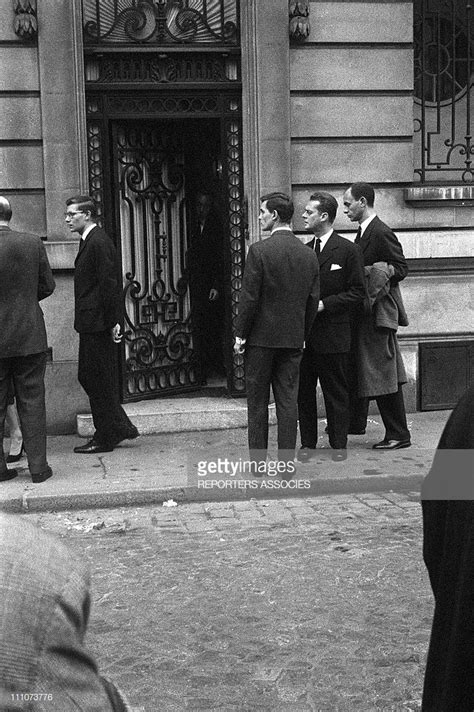 yves saint laurent autres personnes|christian Dior funeral.